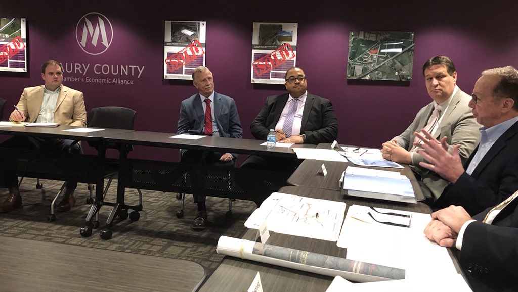 LTBotts615's tweet photo. @TDOTCommish talks projects w/ officials in Maury Co.
Kudos to the @myTDOT Region 3 team because EVERY mayor that spoke during meeting commented on how responsive and accessible our staff is! #TeamTDOT #WeDeliver https://t.co/kRX57EyOF8