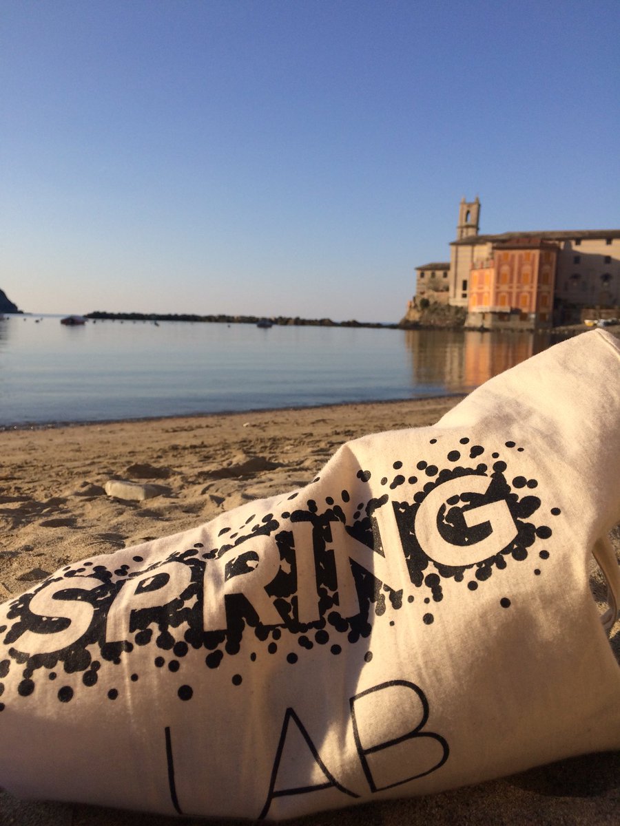 Notre team <a href="/DGarciapezza/">Daniela Garcia</a> et <a href="/laurasautereau/">Laura Sautereau</a> réinventent leurs techniques de facilitation <a href="/creaconference/">creaconference</a> en Italie et font maintenant partie de la grande communauté #creaconference18 🍨🇮🇹