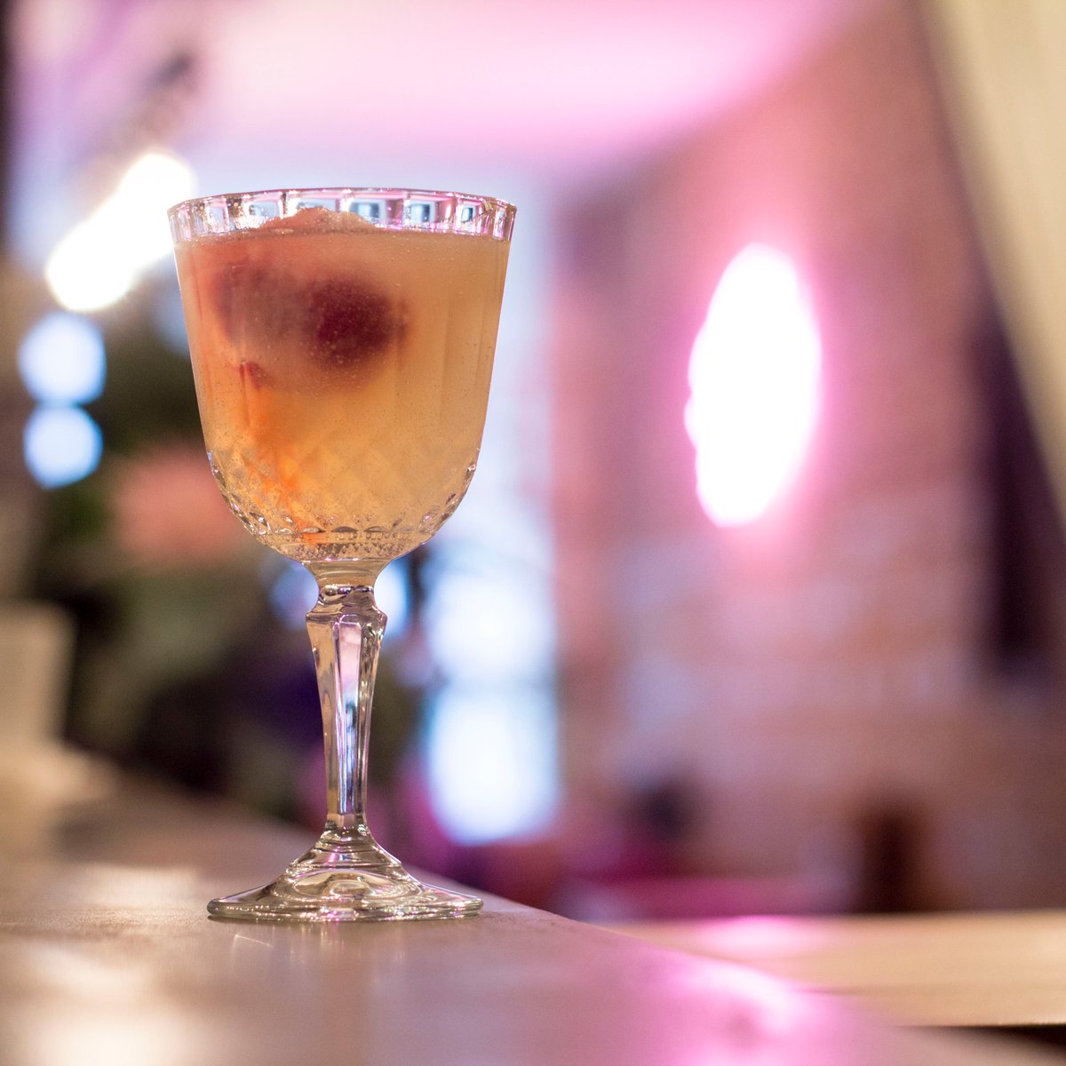 When the weather is as good as this you can't resist a few cocktails after work 👌🏻