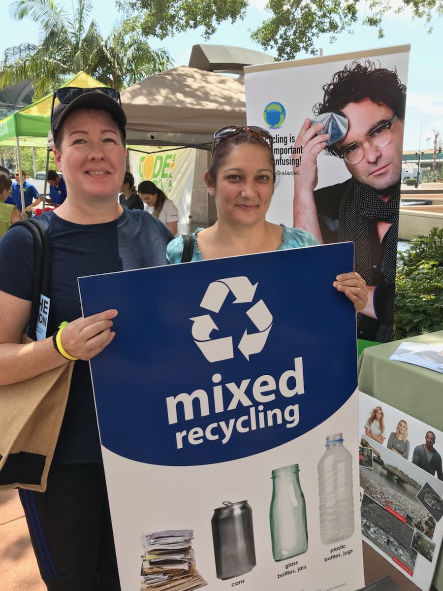 RecycleAcrossAm's tweet photo. Thank you @DWNTWN_ORLANDO for hosting us at the #EarthDayWorkDay event today! And special thanks to everyone who stopped by our booth and took pictures with the #standardizedlabels! To learn more about the solution check out our website: https://t.co/MMdYU27U1R #LetsRecycleRight https://t.co/uh9RRo2t5t