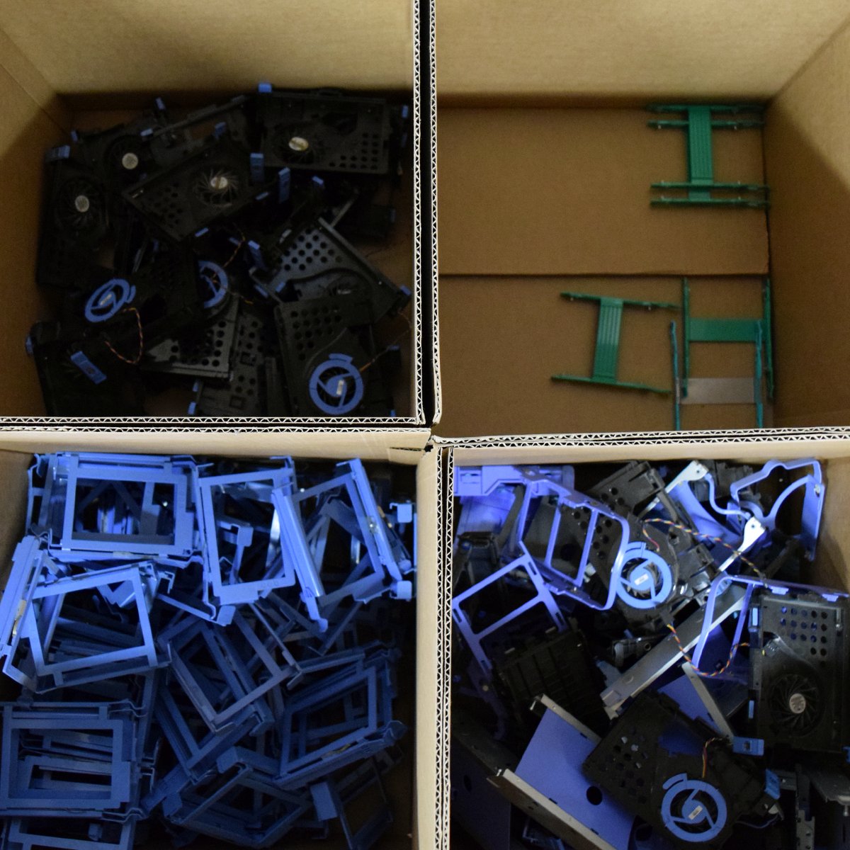 4thBin's tweet image. Spring has arrived in New York City, but there&apos;s still time to sort through the tech casualties from winter and recycle.
.
.
.
.
#erecycle #ecycle #green #greenliving #gogreen #technology #4thbin #reduce #reuse #recycle #spring #tech #newyorkcity