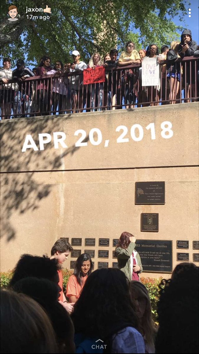PlanoWalkout's tweet photo. some student photos from the @schoolwalkoutUS today at @PlanoWalkout :) keep sending us pictures! https://t.co/GIqWg0QqQZ
