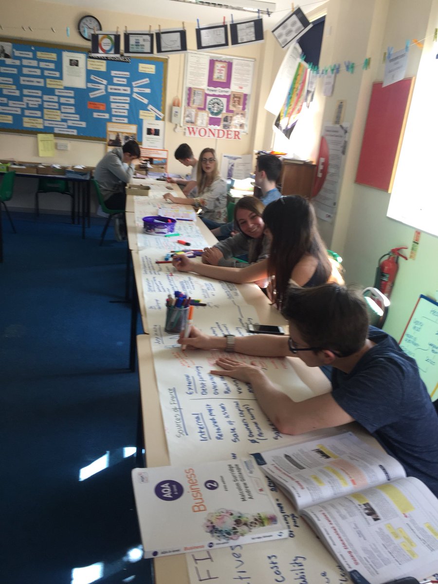 ESCG_business's tweet photo. My amazing year 2 students with all year 1 content #GCEBusiness #KnowItAll #AGrades #WhatYouNeedToDo https://t.co/ls2gE9tpxv