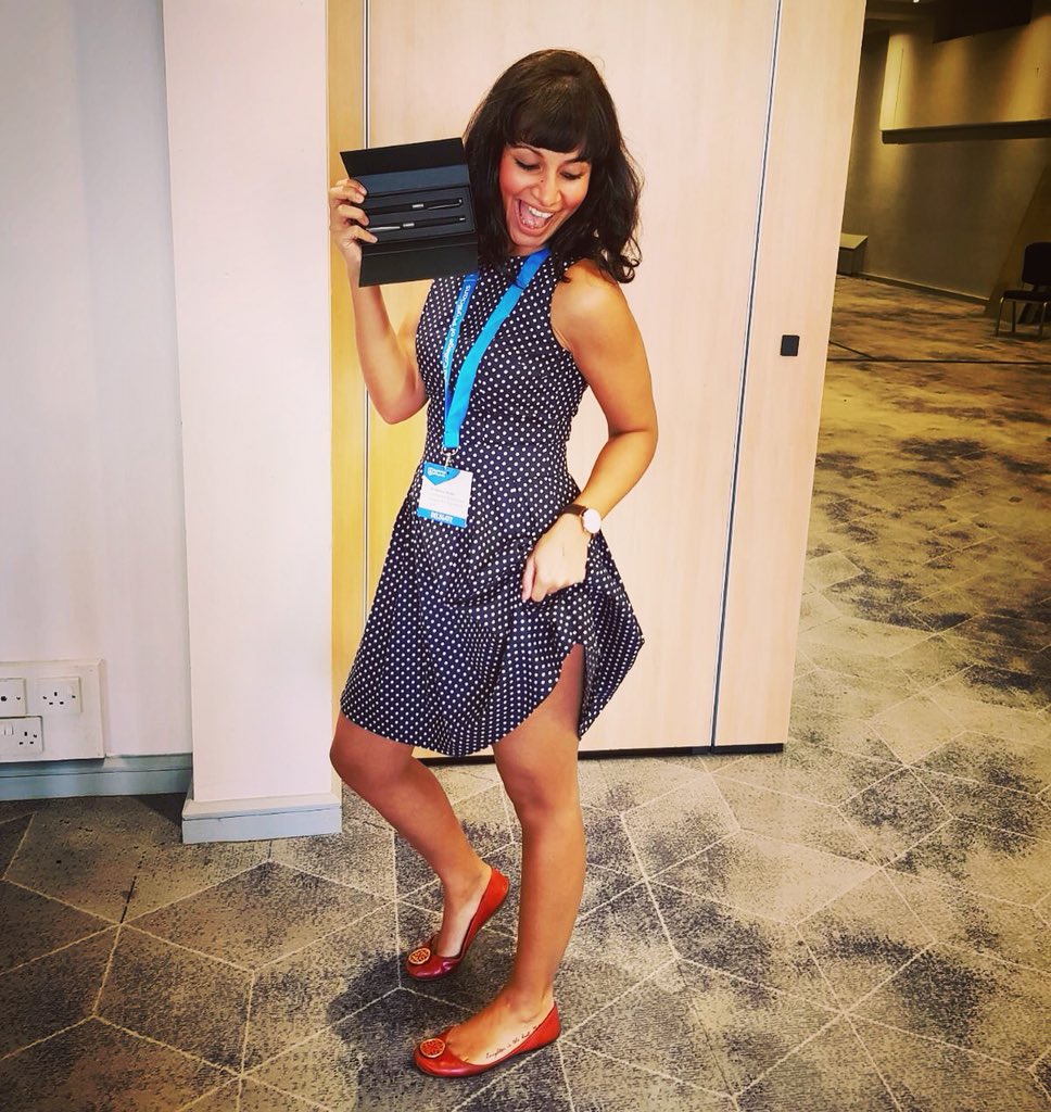 KatrinaSheikh's tweet photo. Only gone and won the “Best Tweet of the Day!” Presented by the amazing @doctor_oxford 

The tweet was in relation to #specialpants talk by @kevhouse1 to which I replied “I’ll show you mine if you show me yours.”

#rcp #rcpl_trainees #RCPLTC18 

@RCPLondon @RCPL_trainees https://t.co/r6DsBTfSDi