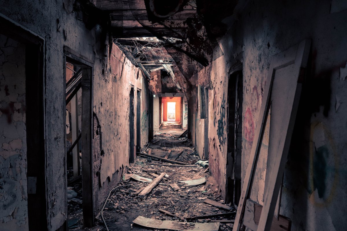 InARedPen's tweet photo. I don't think "an informational prosthesis that is post-human" can be built from the human construct of language. But can we can see farther into ourselves by breaking through that construct?
https://t.co/xU6cR3WYwC
pic Jamison Riley, Unsplash https://t.co/4x1AvExKma