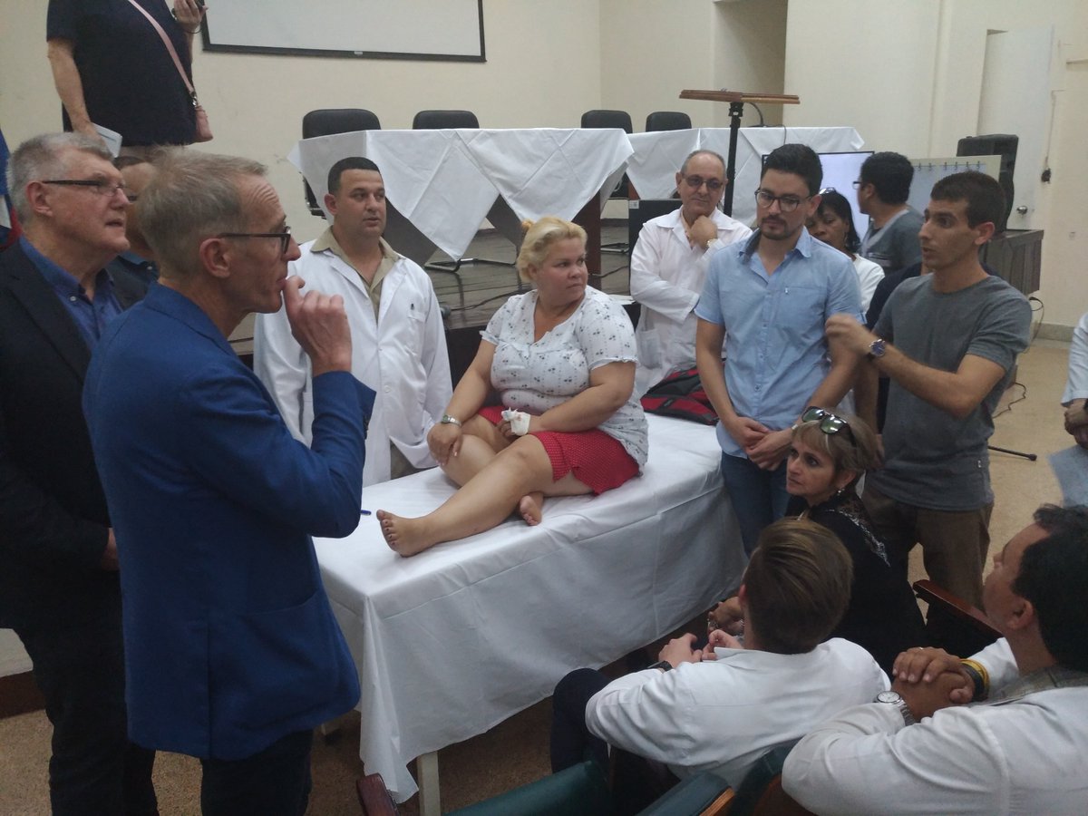 Curso Básico de "Artroscopía de Rodilla y Cadera"

Profesores del Curso: 

Peter Buess (Suiza) 
Danielle Buess (Suiza) 
Richard Herzog (Suiza)