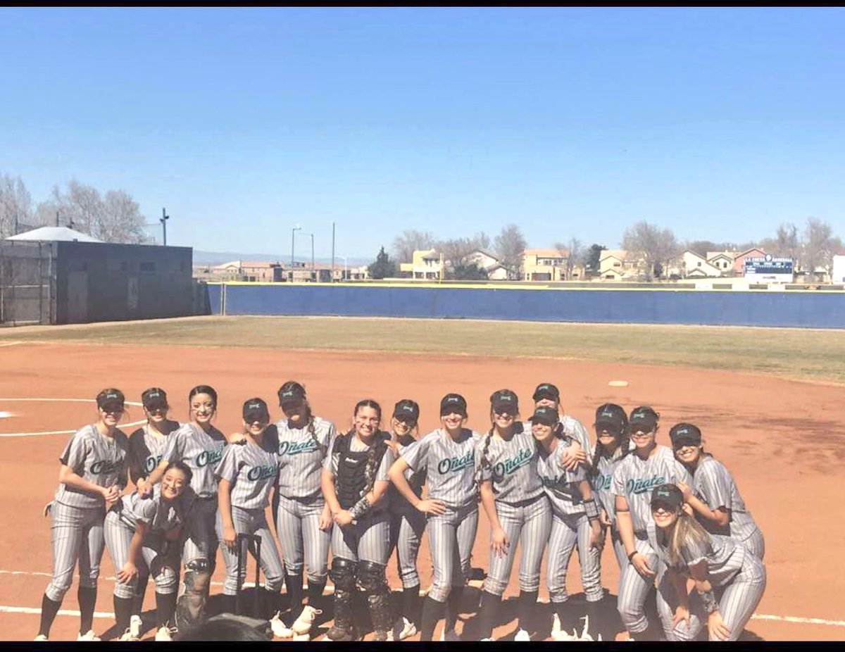 onatesoftball's tweet photo. 🚨GAME DAYYY🚨 Come out and support your Knights as they take on Hobbs tonight @5&amp;7 @ FOD 😈 Be there ⚾️ Go Knights! #OnateStrong https://t.co/dz5gAGZNM3