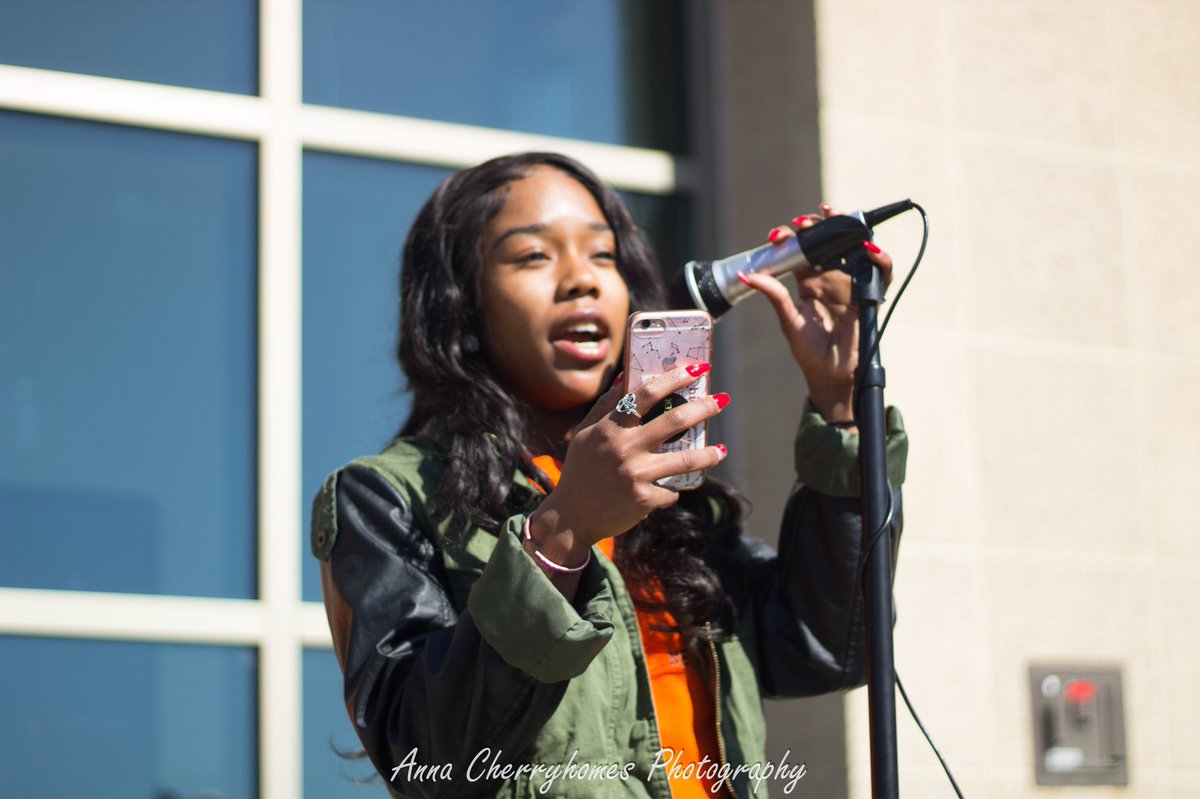 PNstudentsAGV's tweet photo. Thank you to all of our amazing speakers today! #PNStudentsAGV #NationalSchoolWalkout https://t.co/og1aPGVCwW