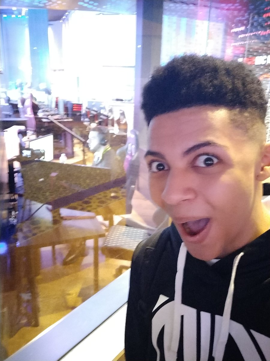 Myth_'s tweet photo. I FOUND A @CouRageJD https://t.co/ywH6OhBmps