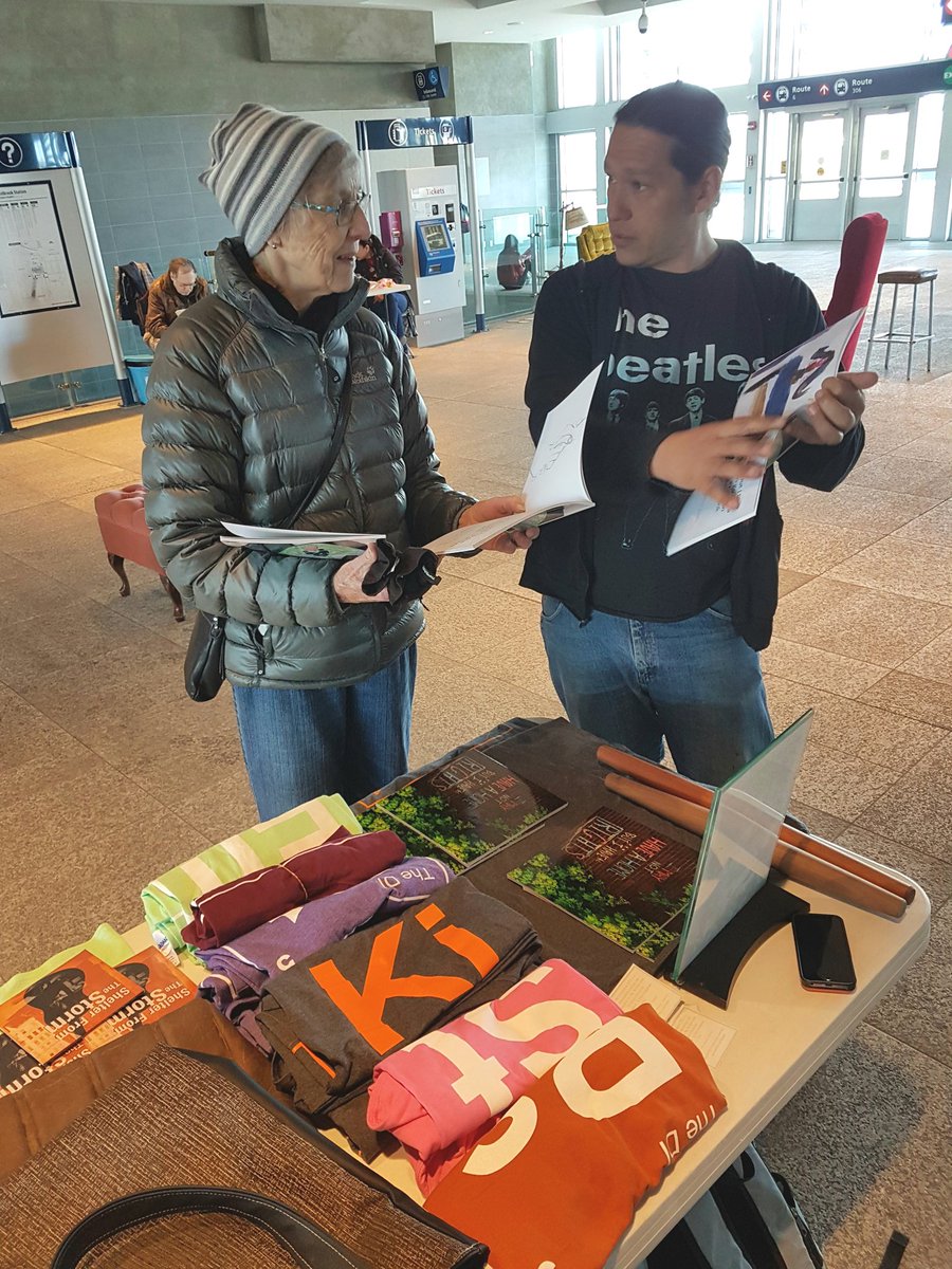 ShaunaRivait's tweet image. @RandyPages raising awareness for the rights of the homeless w the book #Imaynothaveahome authored by #AndreaLandriault with funds supporting the @calgaryhomeless #ClientActionCommittee!
#BeSomeoneYYC #NVW2018 
#NationalVolunteerWeek2018
#ValueOfVolunteering