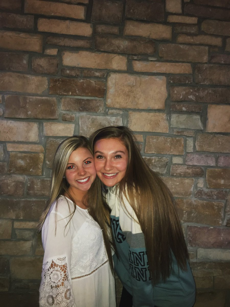 maddyhumbach's tweet photo. Happy cake day dani!!!!! @danistevens10 !!!! i hope today is as amazing as you are!!! miss you like crazy #guru4ever ππππ https://t.co/4PQ9Y1GQCP