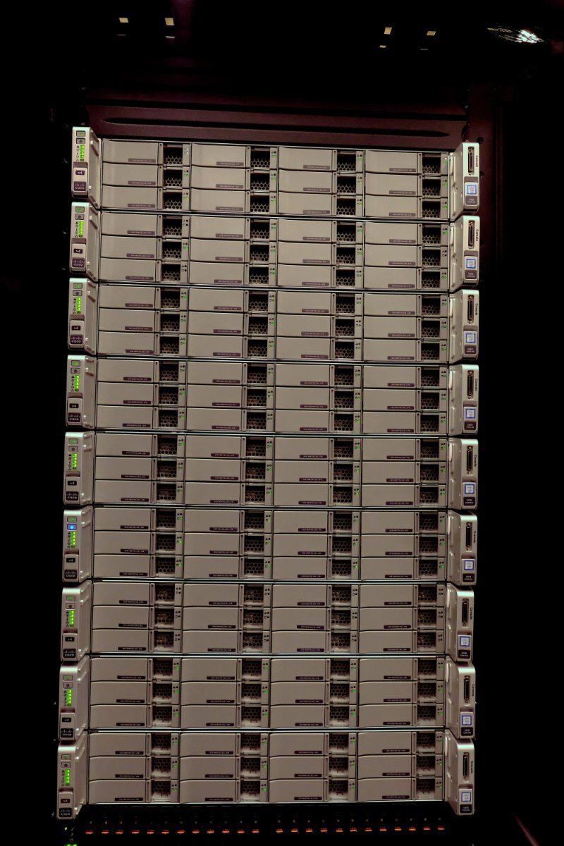 PunchingClouds's tweet photo. That is serious @Cohesity DataPlatform cluster running on  those @cisco M240 servers. This stuff is so hot right now that the competition is making calls and spreading FUD.  Boo!!! 👎 #FeelingTheHeat  #RiseAbove https://t.co/z4ol6qgmuI