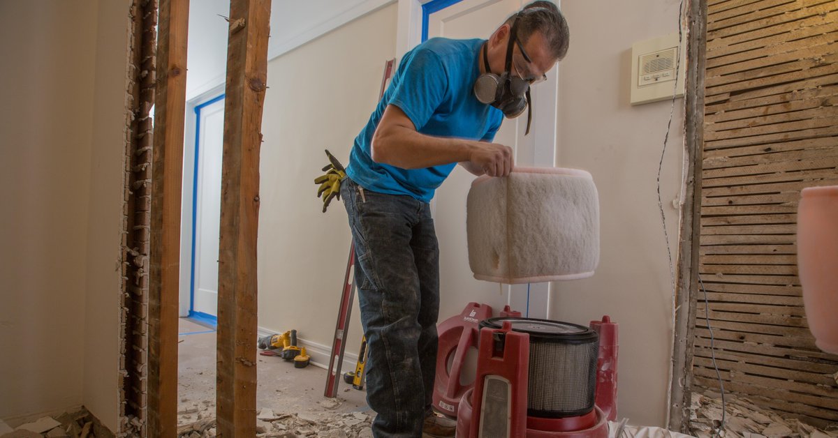 ITWBuildClean's tweet image. Avoid liability issues at all costs by investing in new pre-filters at the start of every job: bit.ly/2zu9CNq