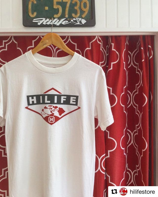 WaikikiBeachWlk's tweet image. #Repost @hilifestore: Just got a shipment of new goods and they are straight fire🔥 Come thru🙏 #slow&amp;amp;low #thatisthetempo #hilifestore #hilife #local #supportlocal #waikiki #waikikibeachwalk #madeinhawaii #tshirt #localapparel ift.tt/2HyVYwm