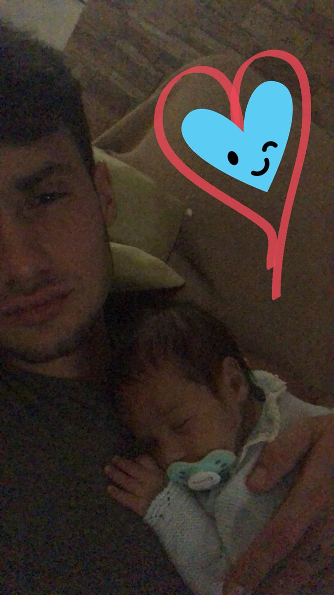 Jmuriel96's tweet photo. Como te qiere papa😍❤️👶🏻 https://t.co/41Y0yC2J7c