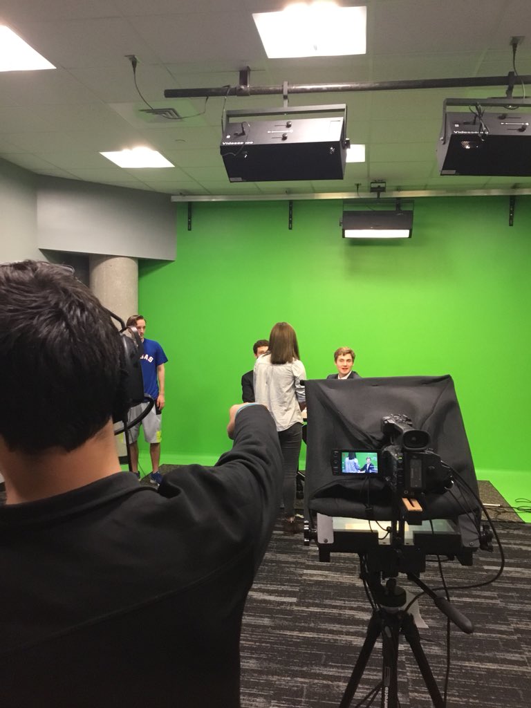 off_the_blvd's tweet photo. Crew getting ready for THEMS THE FACTS!!! https://t.co/A5gVLGPw7t