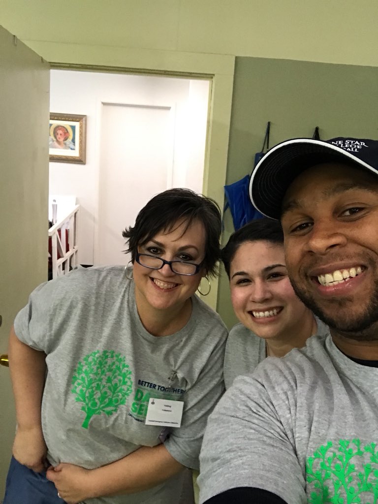 LSCTomball's tweet image. @NuttsForTomball @jackiecthomasjr @magdoza0717 working hard @teamtomballtx during our #bettertogetherdos #startclosegofar #itsaboutyourcommunity