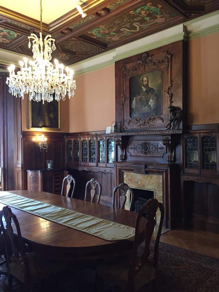HappeningsMag's tweet photo. 30 days of houses - the Scranton Estate! Located on the @UnivofScranton campus, this Second Empire architectural gem now houses The Universiy's Admissions. The mansion was commissioned by Joseph Hand Scranton, President of the Lackawanna Iron &amp; Coal company. https://t.co/kwzTmoPL52
