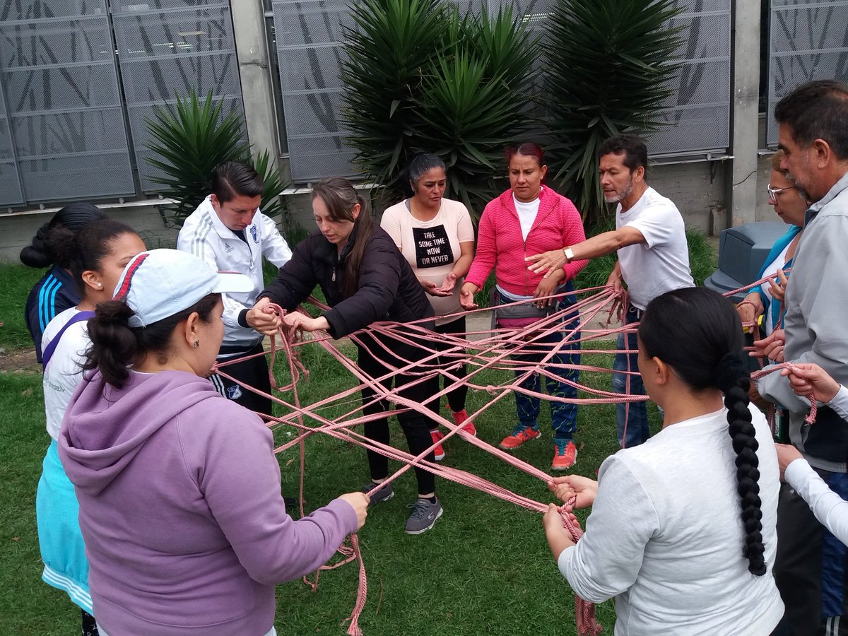 sencisomoda's tweet photo. En @SENAComunica Bienestar al Aprendiz cerró con broche de oro la jornada de inducción con un toque de recreación y mucha diversión. https://t.co/mswjbvhHSZ