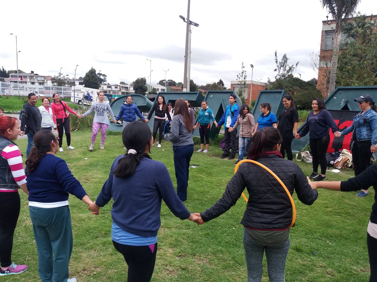 sencisomoda's tweet photo. En @SENAComunica Bienestar al Aprendiz cerró con broche de oro la jornada de inducción con un toque de recreación y mucha diversión. https://t.co/mswjbvhHSZ