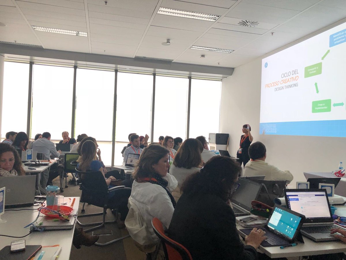 ForwardLearning's tweet photo. Gracias a todos los que participaron del ‘Hack The Classroom: A Blueprint for Success’ 🤩🙌🏽 Excelente trabajo por parte de los profesores. #FLinnova @MsEduEsp https://t.co/QA6WES11SM