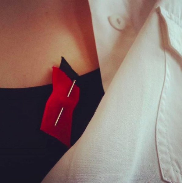AemjpPolin's tweet photo. #WarsawGhettoUprising in Paris - Union des Socialistes Juifs BUND #CLEJ #MEDEMArbeterRing. Red for #Bund, black for the #ghetto. With #Yiddish, #MarekEdelman on the screen, and generous evocation of the 1944 #WarsawUprising, as two ways of fighting for #dignity and #justice. https://t.co/3A9ZjZvWWU