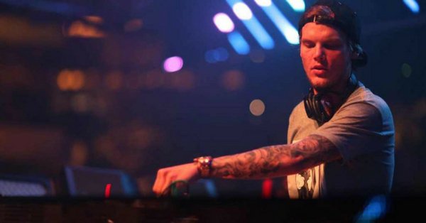 enews's tweet photo. Avicii has died at the age of 28: https://t.co/UyVyWnhbkz https://t.co/RsWBgXOEFE