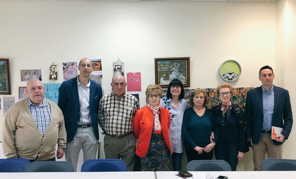 CsSalamancaCiud's tweet photo. 📸Hoy la Agrupación de @CsSalamancaCiud se ha reunido con #FAMASA para conocer las necesidades de nuestros mayores #Seguimos 🍊 https://t.co/OZZdTBCvsS