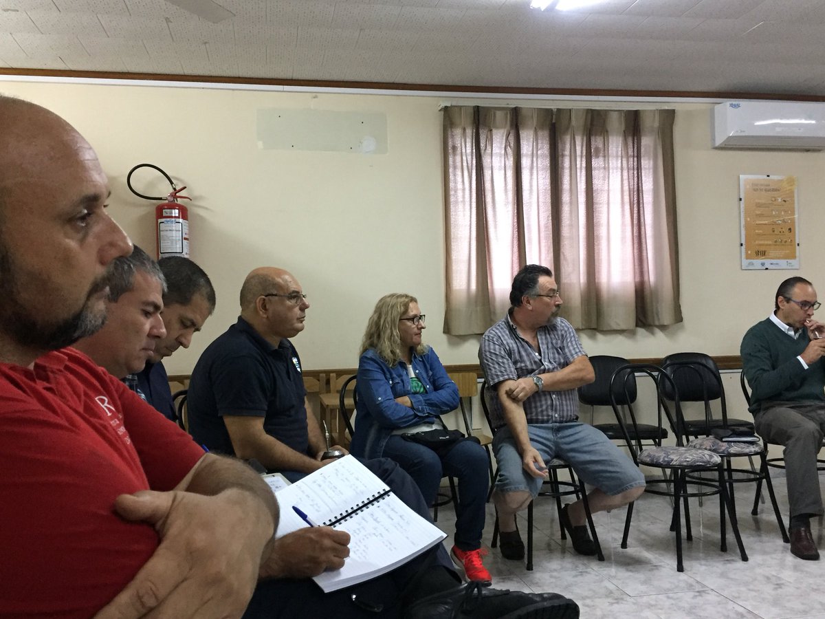 UNASEV's tweet photo. Hoy estuvimos en #Durazno en una nueva instancia #POSEVI en esta oportunidad para trabajar interinstitucionalmente en las acciones a llevar adelante en #MayoAmarillo https://t.co/PHUug6KPaO