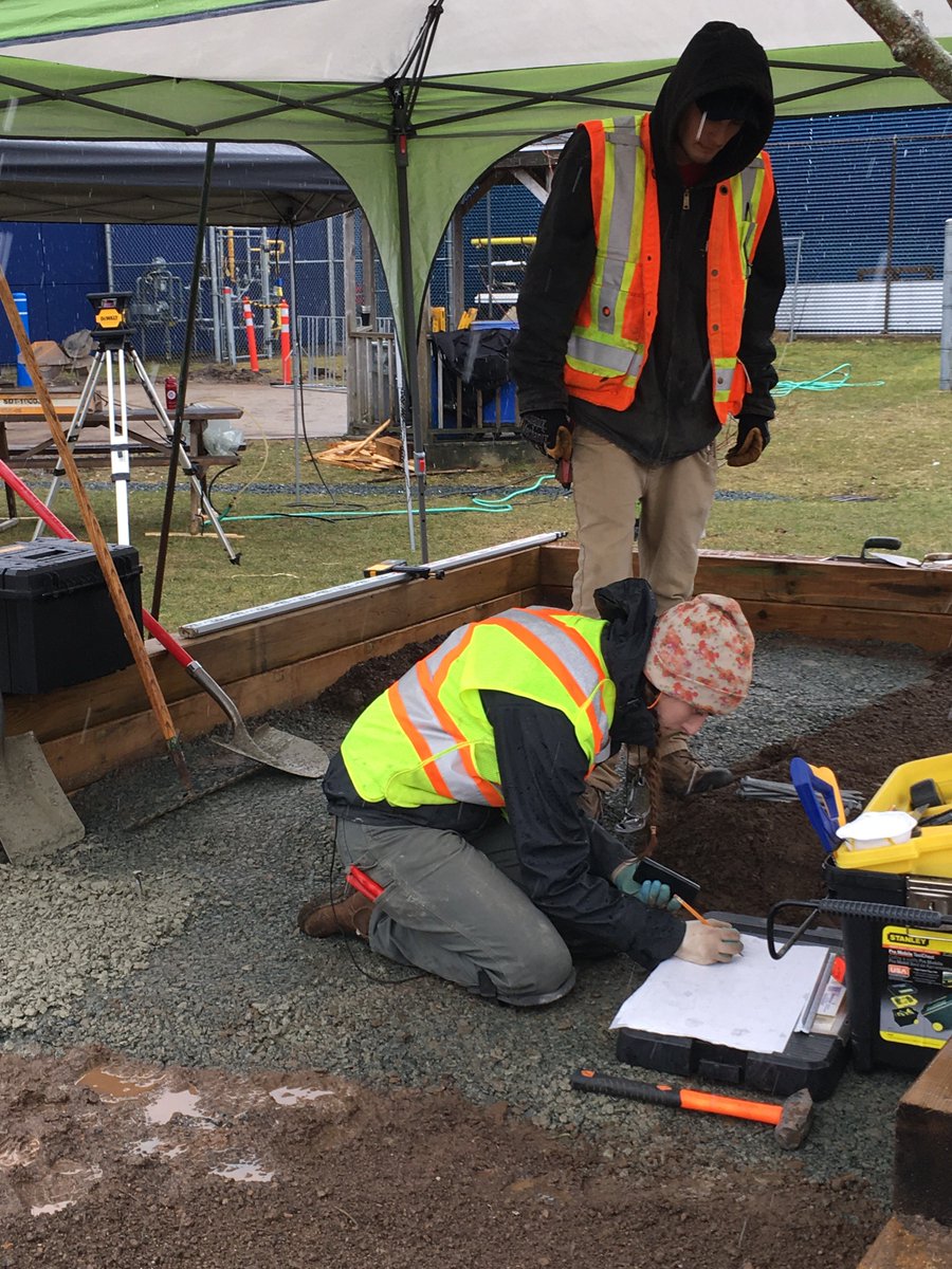 Skills_NS's tweet photo. Dirt don’t hurt these Competitors! This is the first year Landscape Gardening has been on display at an HRM location, and we are loving it! Big blooming thanks to @ShawBrickStone @HomeDepotCanada @TheStoneDepot1 #SkillsComp2018 #LandscapeGardening https://t.co/FcFAERPaLN