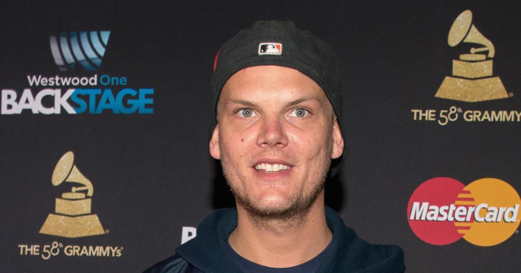 CBSNews's tweet image. The 28-year-old Swedish-born producer and DJ known as Avicii has been found dead in Oman, his publicist says cbsn.ws/2vrO6I4