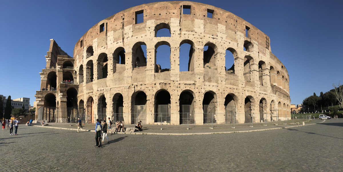 MichelleFloyd13's tweet photo. One minute at my hotel, the next the Coliseum canโt wait to explore this great city tomorrow ๐ฎ๐น โค๏ธ #Rome #offweekends https://t.co/8UwXK7jjSk