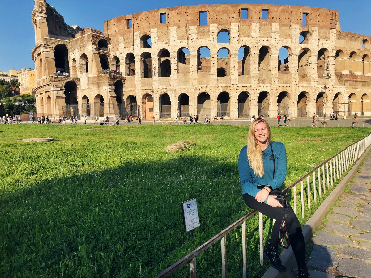 MichelleFloyd13's tweet photo. One minute at my hotel, the next the Coliseum canโt wait to explore this great city tomorrow ๐ฎ๐น โค๏ธ #Rome #offweekends https://t.co/8UwXK7jjSk