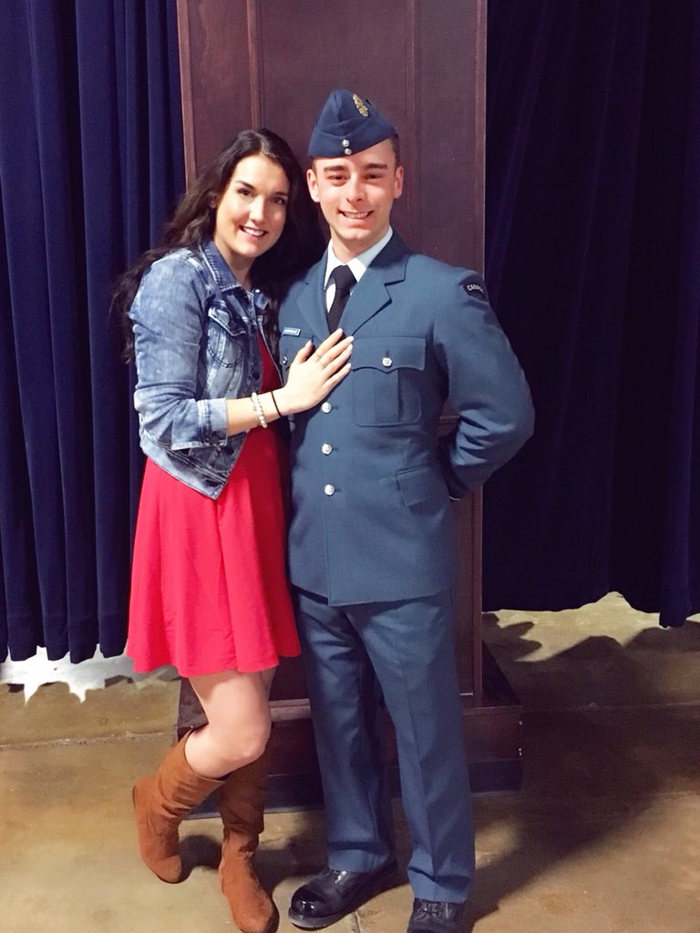 mrsjamielle's tweet image. ✈️💕 #2LT