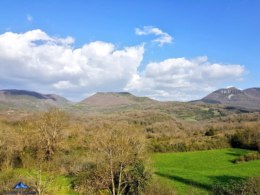 t_hunder_xazues's tweet photo. Casa Monaut, nuestra casa este fin de semana 😍 #CasaMonaut #ValleDeArce #PirineoNavarro https://t.co/tLuKQvf0Xg