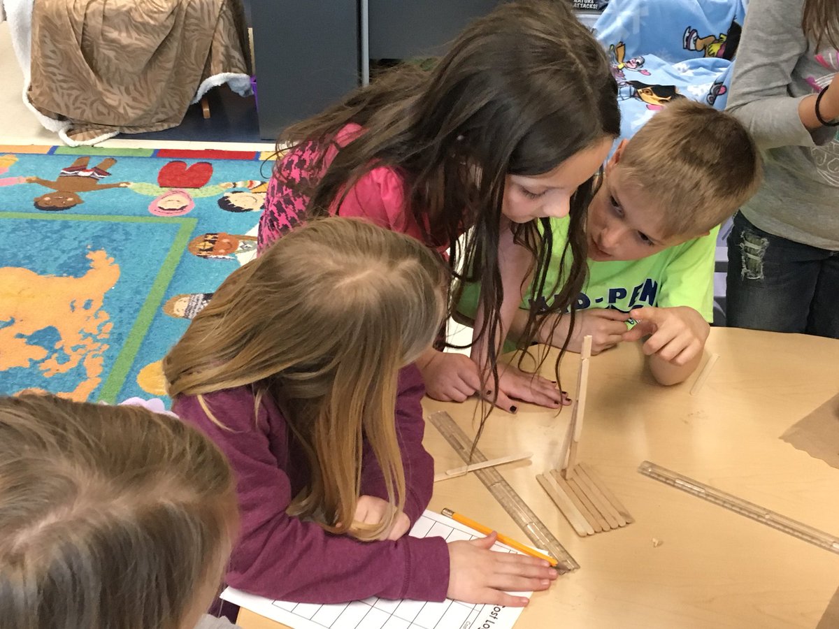 StephKlineTeach's tweet photo. Day 2 of platform designs.  Who will stay on budget?  Who will make the strongest platform?  Time will tell. #EastHighLeaders https://t.co/jLzuNzfyOF
