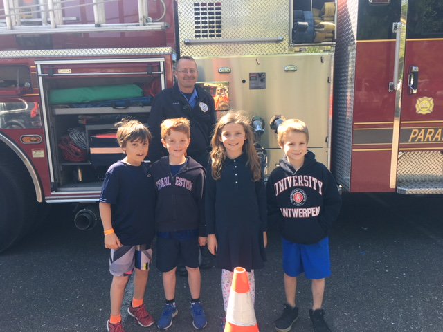 Trident_Academy's tweet photo. Thank you Engine 502 @MountPleasantFD for visiting @Trident_Academy today!  #bestdayever #fieldday2018 https://t.co/vigvO1holf