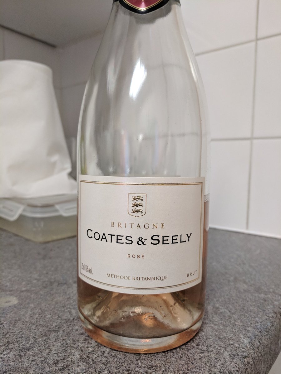 What better way to enjoy a sunny summer afternoon than with this beauty? @coatesandseely #Fridayfizz
