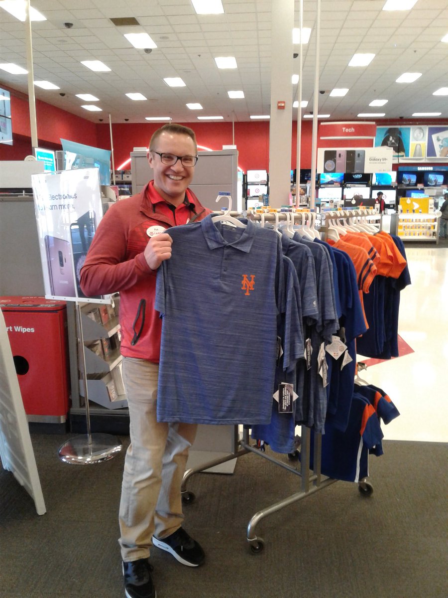 <a href="/rlomtg12/">Robert Lombardi</a> <a href="/jengacal/">Jenna Caliendo</a> <a href="/jblink23/">Jessica Link</a> @Billy_Bjelke <a href="/Lyndsey_grote/">Lyndsey</a> DTL Rob repping the best team in baseball!