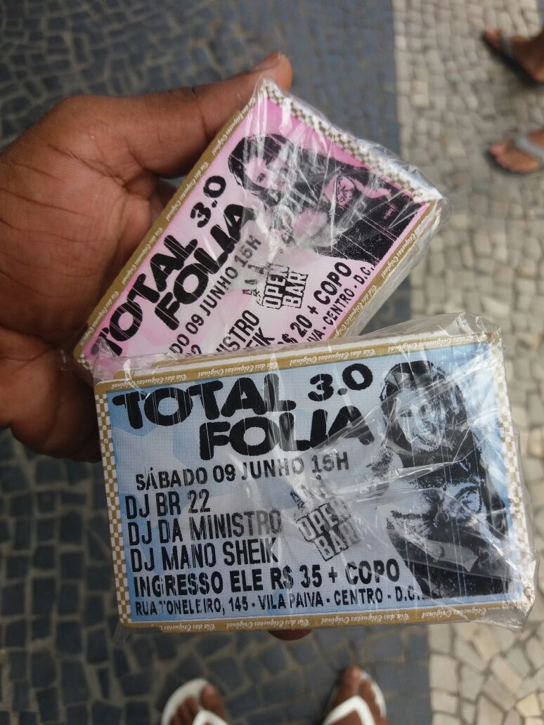 TropadoTotal's tweet photo. Ingressos na pista, só acionar os integrantes abaixo ou então chamar na dm.
Di gato 972391551 (Todos os lugares)
Jovi 987288504 (Todos só lugares)
TH 982351382 (CDA)
NK 969957065 (CDA)
Carolla 970091572 (CDA- Bilheteria)
#TotalFolia3.0 #BombouBB 💣💥🎟 https://t.co/b5luSkakPF