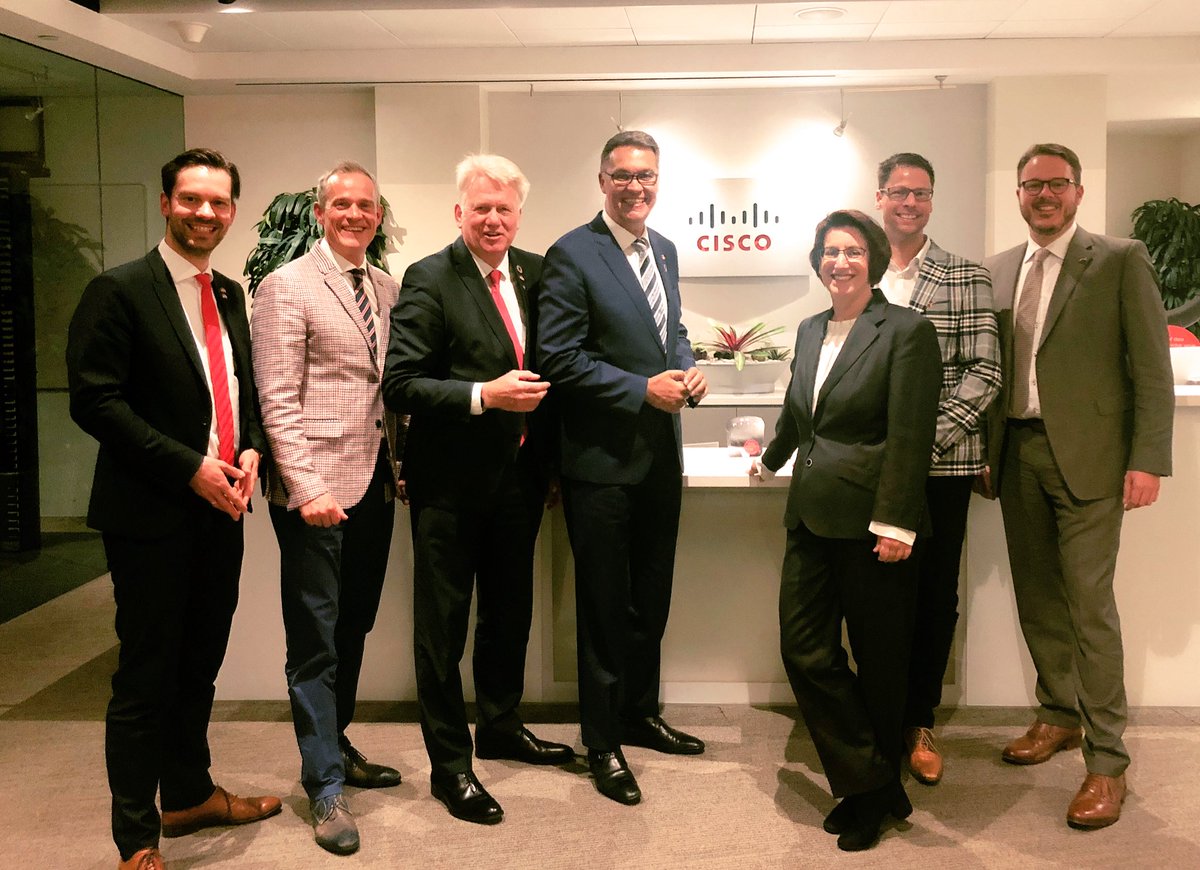BassMirko's tweet photo. proud hosting #lordmayor #sierau of #dortmund and #delegation in #newyork #smartcity #stadtdo #cisco https://t.co/eNaQEvs6xz