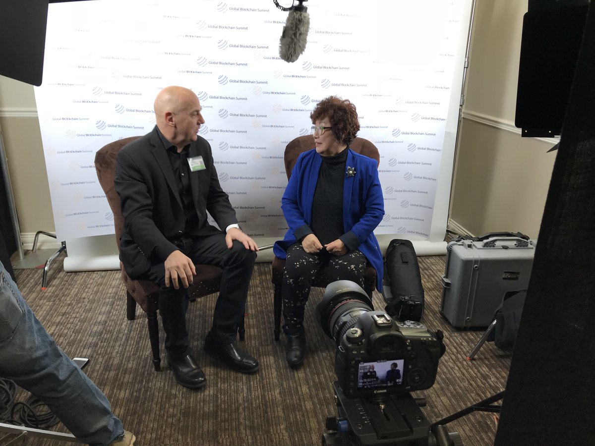 gblockchain1's tweet photo. Behind the scenes with Hans Hultgren as he interviews Youngsook Park @climatefuture #blockchainsummit18 #GBS2018 #gblobalblockchainsummit @gohansgo https://t.co/6fwvzkCtgl