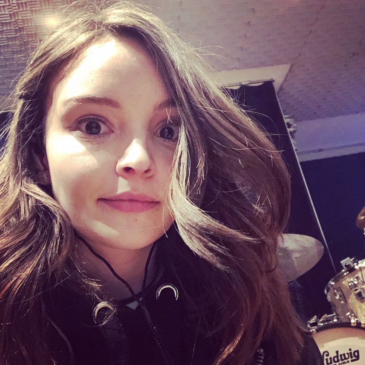 CHVRCHES's tweet photo. Mischievous rehearsal face 🖤☠️ #loveisdead https://t.co/NMoe9orWgn
