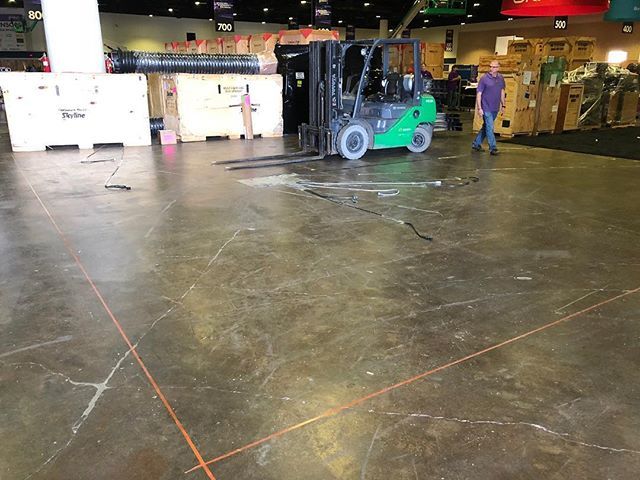 TheGlobeIn3D's tweet photo. This is how it all begins...just wait, #GEOINT2018 - we’re packing some very, very cool capabilities in these boxes.  Booth #847 is a “must see” this year... #geoint https://t.co/sj5o0z0puh https://t.co/6r0q6qfyaQ