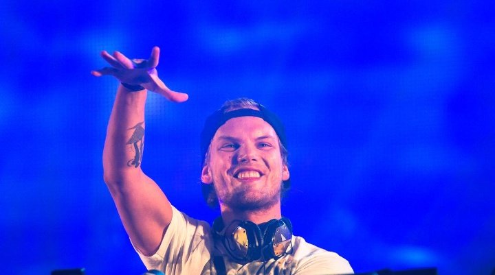 mugrosera's tweet photo. Que en paz descanses, Avicii. https://t.co/rSP3IUz8BV
