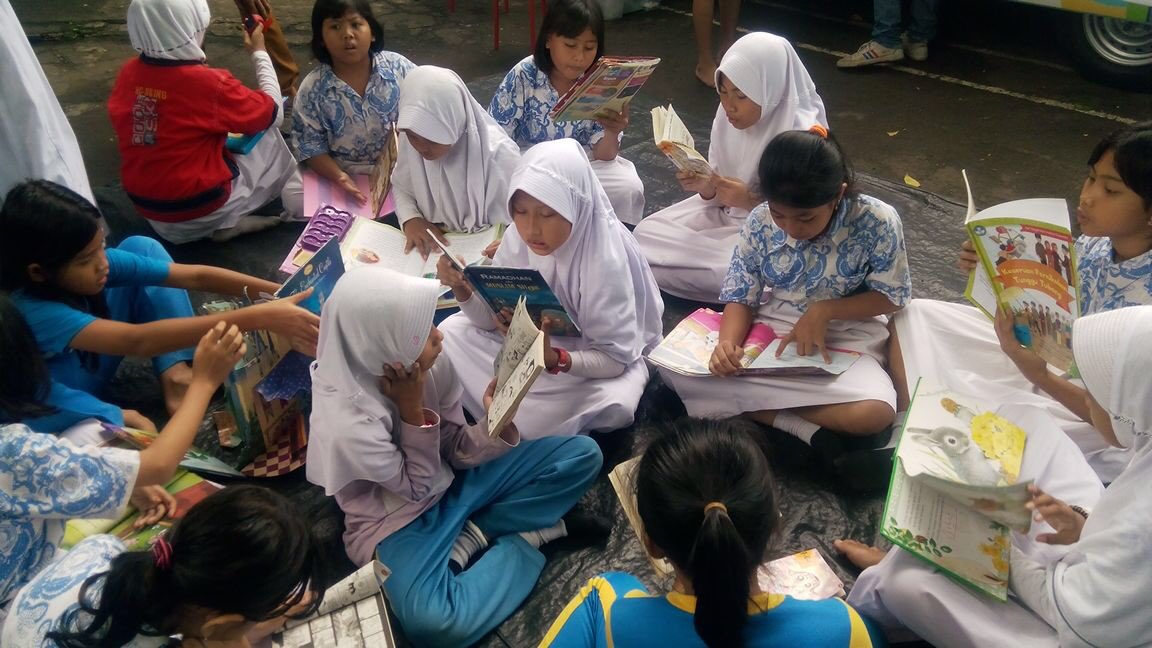 PlanetariumIMI's tweet photo. ... kita musti menentukan masa depan yang sesuai dengan keperluan sebagai perempuan dan harus mendapatkan pendidikan yang cukup seperti kaum laki-laki... (R.A Kartini) #girlsinscience #WomenInSTEM #GirlsInSTEM https://t.co/TE5z4w43rE