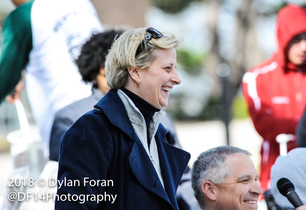DF14Photography's tweet photo. A lot of smiles today at the @NewburyColl 3v3 tournament #Nighthawks @NewburySportMgt @NC_President https://t.co/NjjzB22cdw