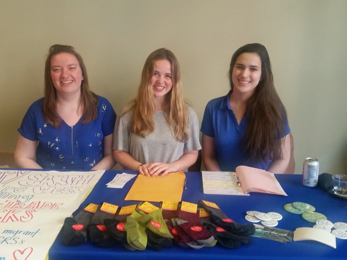 BethMKnobbe's tweet photo. Promoting the dignity of all people through ethical fashion, @CRSUniversity student ambassadors @CCM_DePaul sell fair trade #ShareJourney socks from @MaggiesOrganics #IamMigration https://t.co/LkgDRuCgkZ