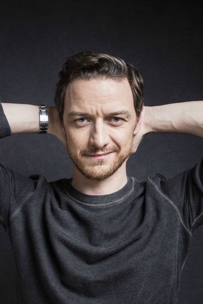 HAPPY BIRTHDAY James  McAvoy                                                             