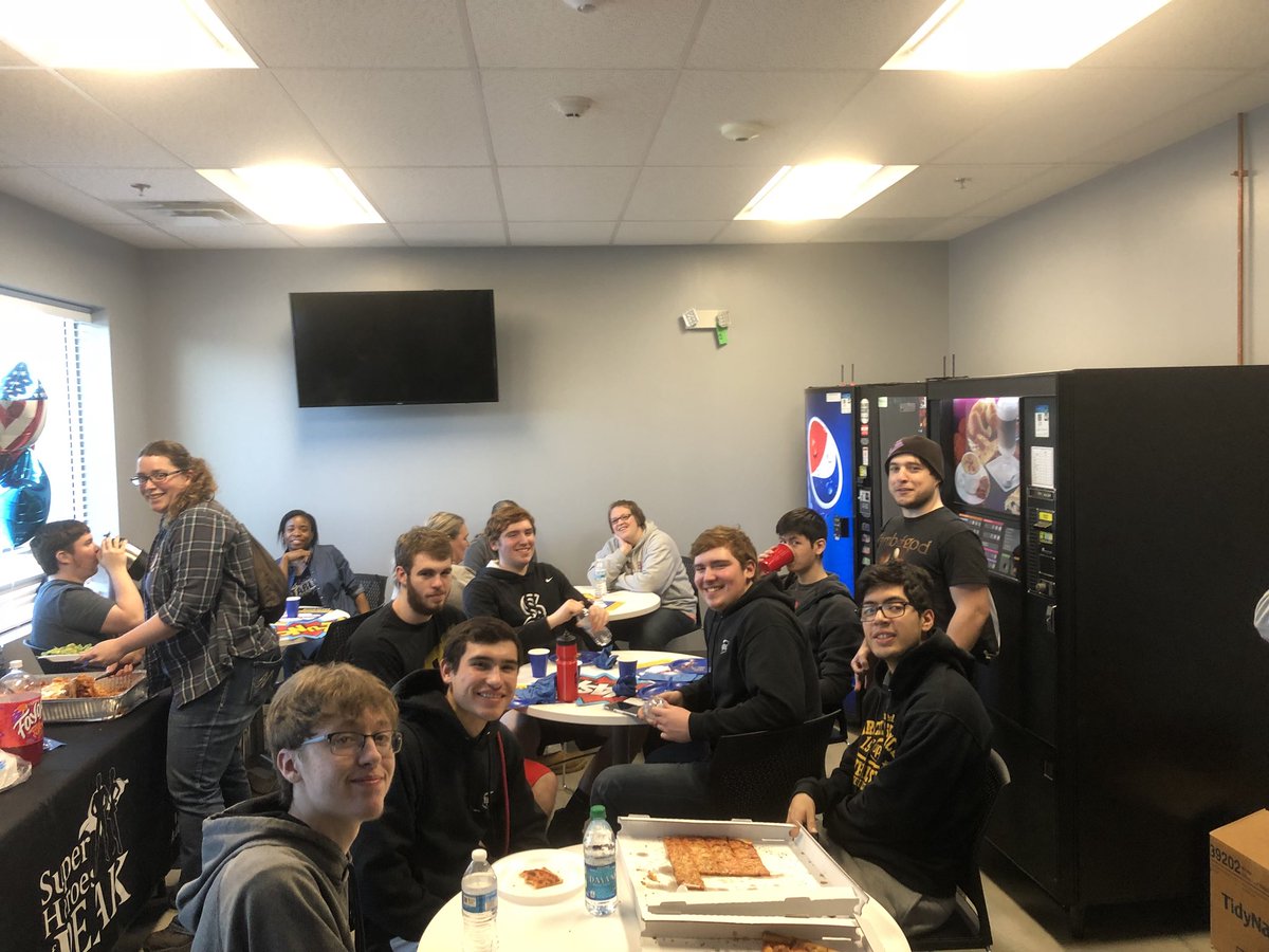 UPS_Adam_V's tweet photo. Super heroes of peak 2017! Party up Lockport. You guys earned it! #lockport0 #recognition. @IllinoisUPSers @UPSLockport @upsilswdivmgr @richardmoore60 https://t.co/gl7vAY1K4t